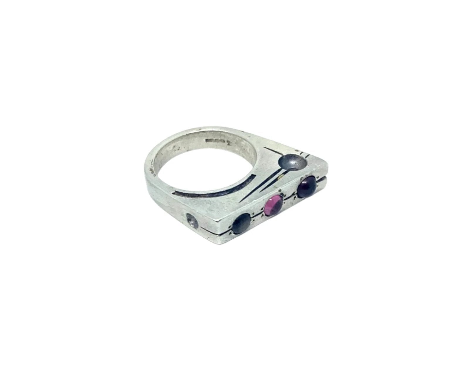 Statement Ring - Traffic Light Design in Sterling Silver by Tg-Jewellery By Tamara Gervasio (traffic-light-ring-one-of-a-kind)