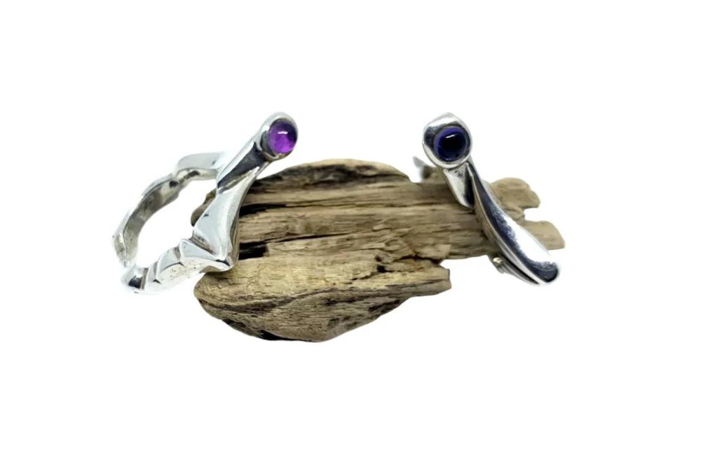 Statement Ring – Bold Geometric Design with Choice of Gemstones by Tg-Jewellery By Tamara Gervasio (pyramid-ring-sterling-silver-925-with-cabochon-peridot-amethyst-or-iolite)