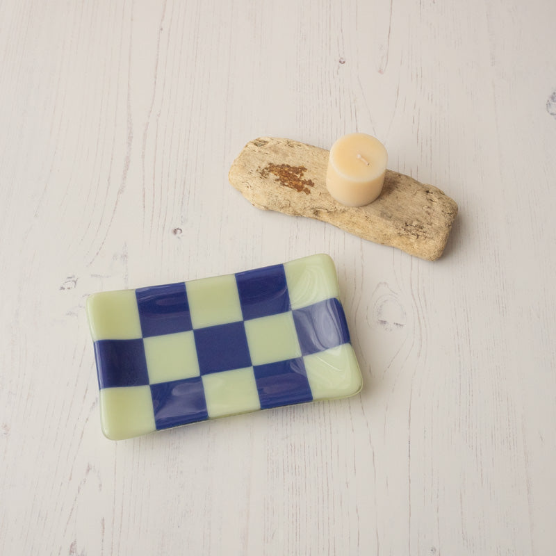 15x8cm Chequered Dual Coloured Medium Tray - Bullseye Collection