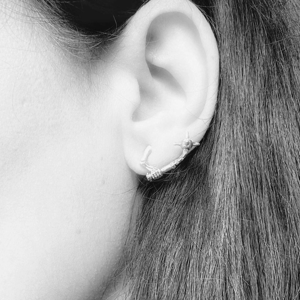 Skull Stud Earring – Handcrafted Gothic Sterling Silver Solo by Tg-Jewellery By Tamara Gervasio (skull-ninja-chigiriki-unisex-solo-stud-earring-in-sterling-silver-925)