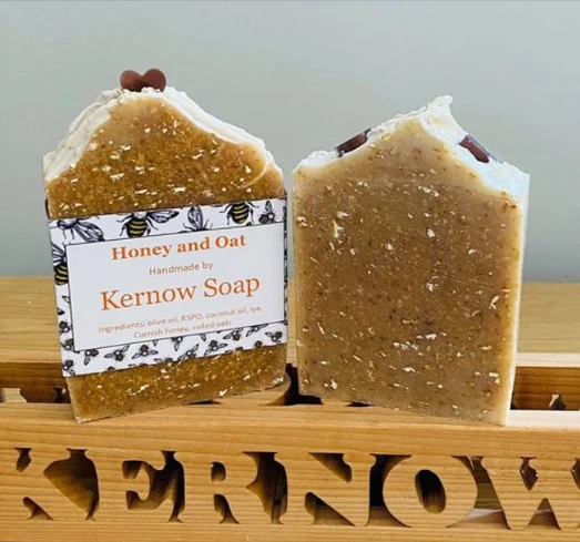 Honey Oat Soap – Naturally Hydrates Dry & Sensitive Skin by Kernow Soap (honey-oat-soap)