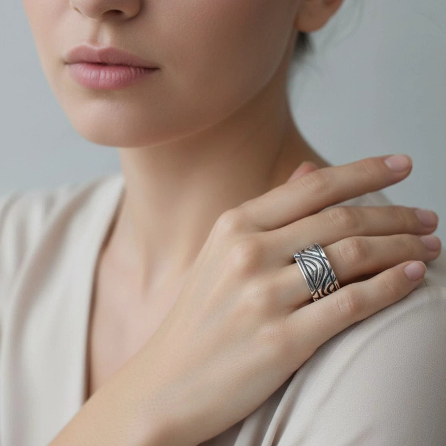 Sterling Silver Ring - Handcrafted Wood Grain Design