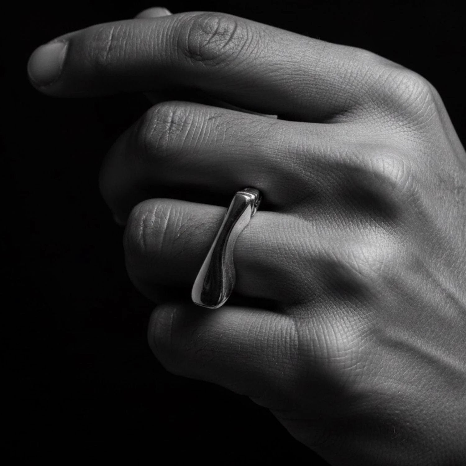 Men's Sterling Silver Ring – Handcrafted Abyss Design