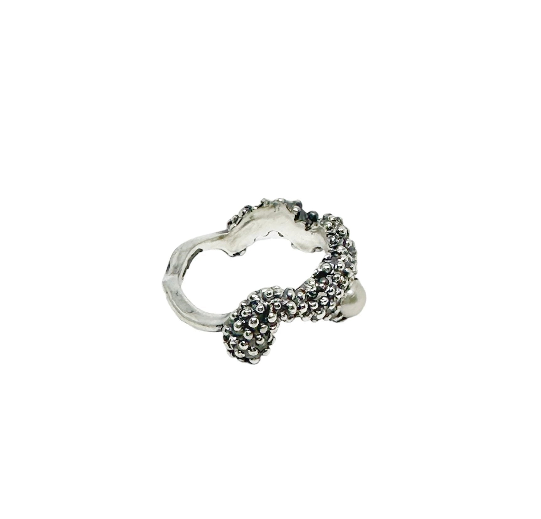 Sterling Silver Ring – Handcrafted Sea Slug Design with Pearl by Tg-Jewellery By Tamara Gervasio (sea-slug-ring-sterling-silver-freshwater-pearl)